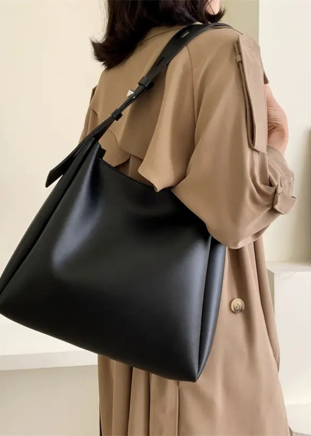 حقيبة بيترو + 1 حقيبة صغيرة مجانية
